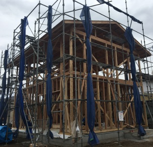 X邸　内部造作開始