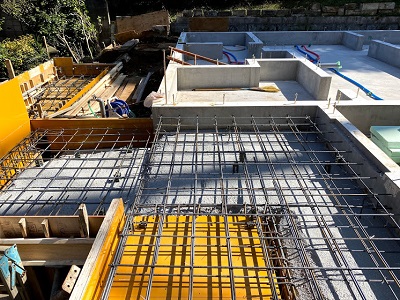 化粧垂木の家：配筋