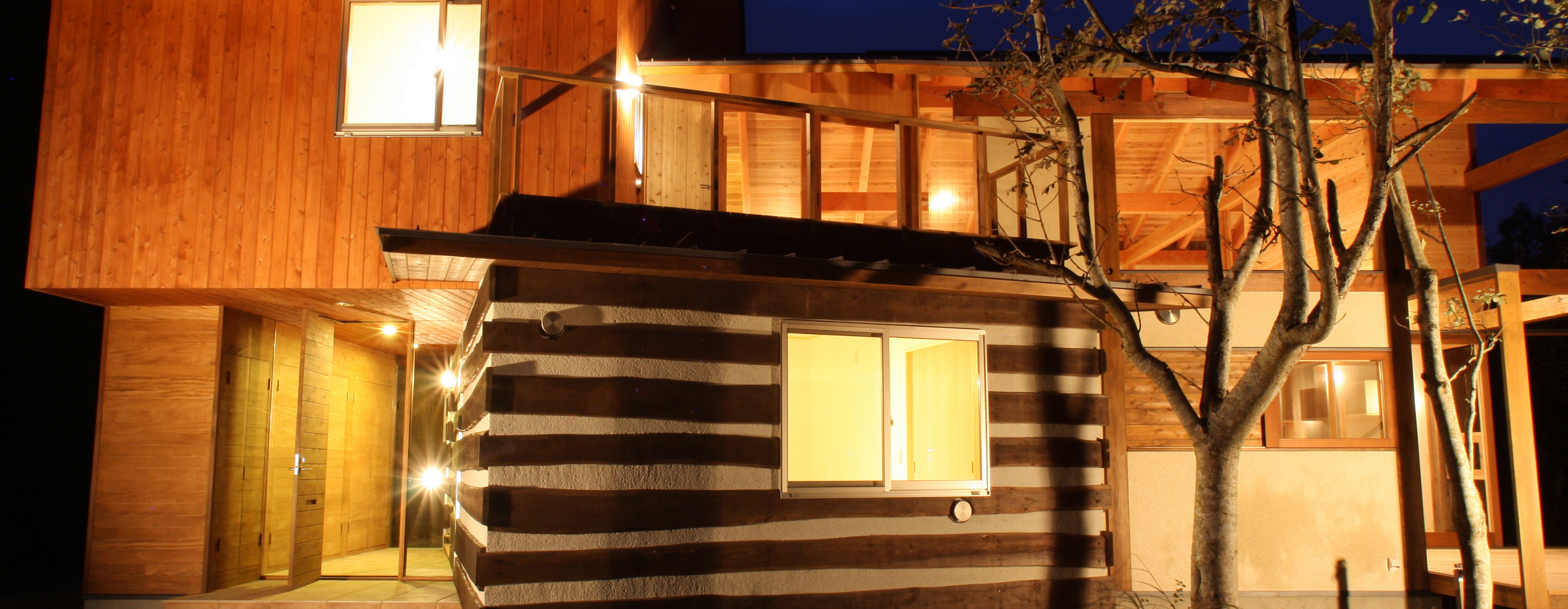 自然素材にこだわるキノイエの建築家