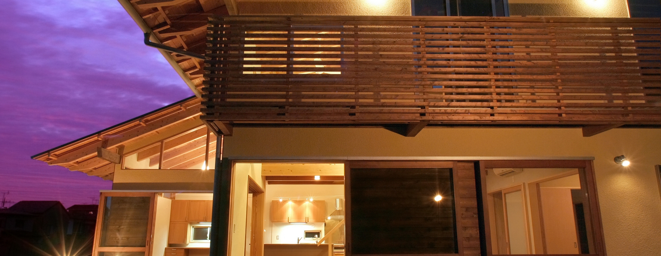 自然素材にこだわるキノイエの建築家