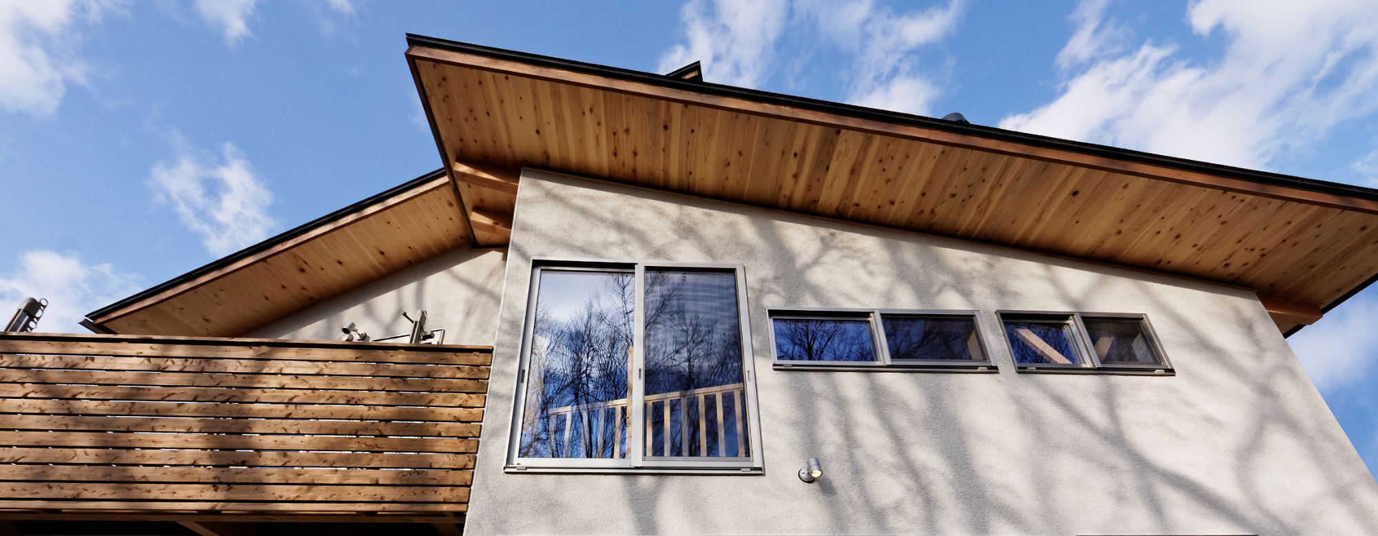 自然素材にこだわるキノイエの建築家