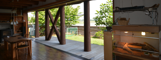 自然素材にこだわるキノイエの建築家